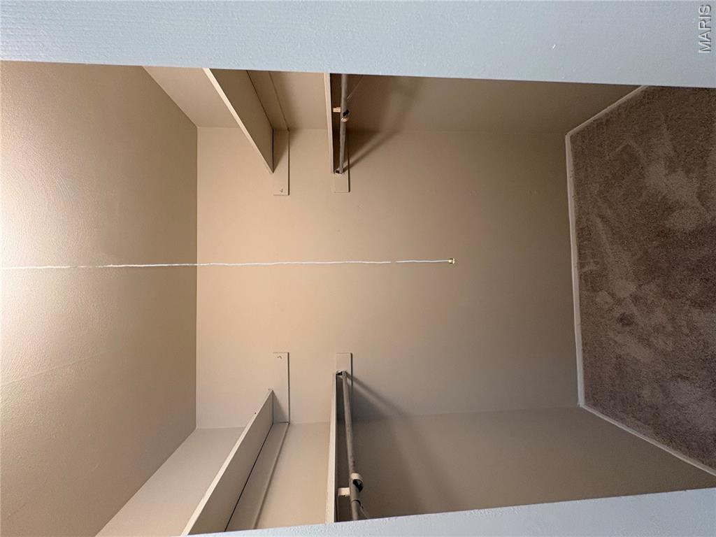 Hazelcrest Condo - Residential