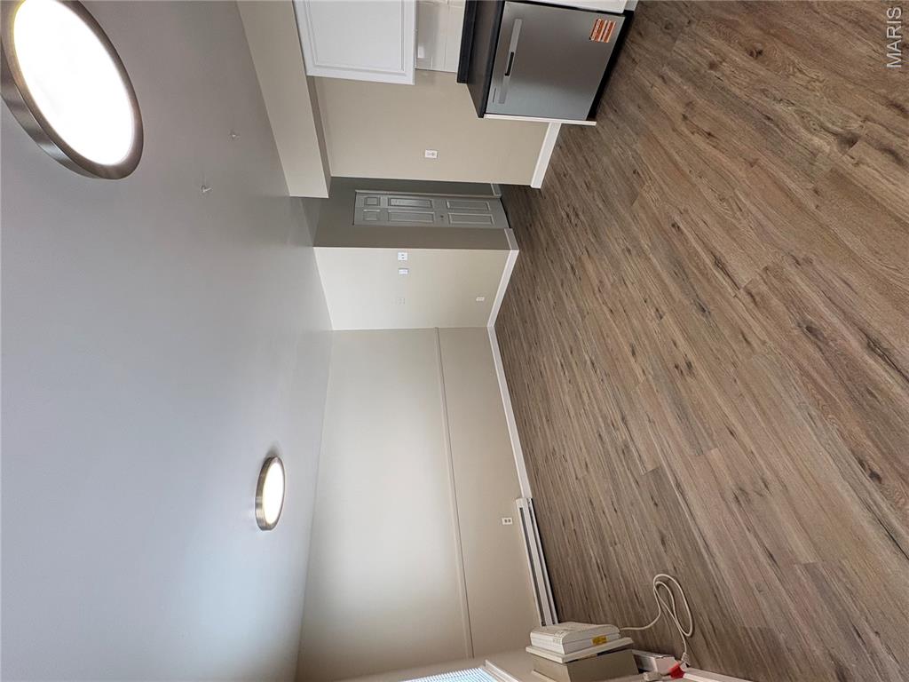 Hazelcrest Condo - Residential