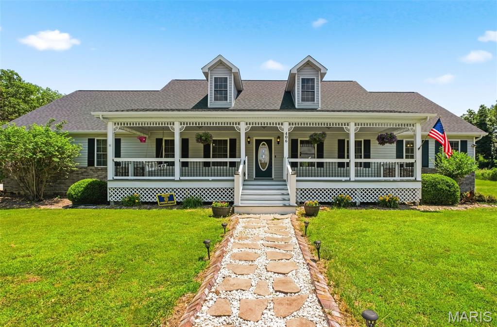 406 Ravenwood Drive