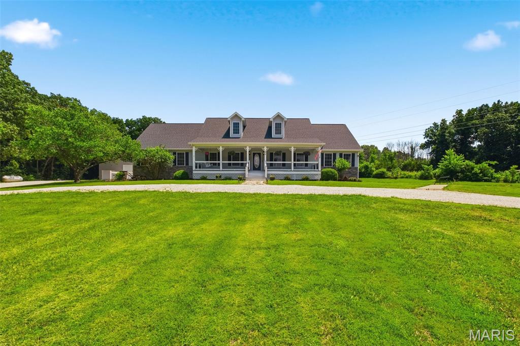 406 Ravenwood Drive