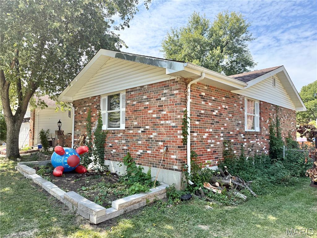 5823 Mayberry Drive