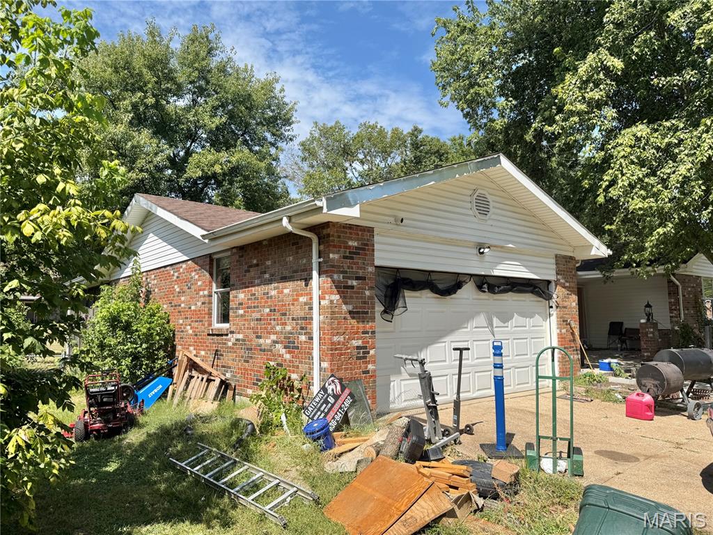 5823 Mayberry Drive