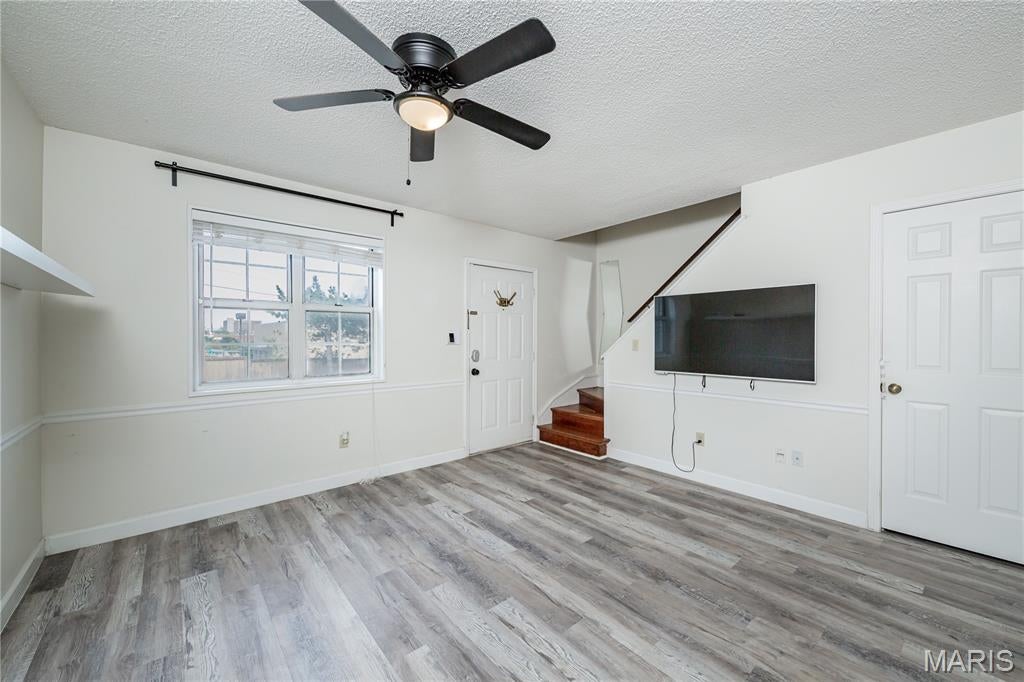 1447 Bobolink Place