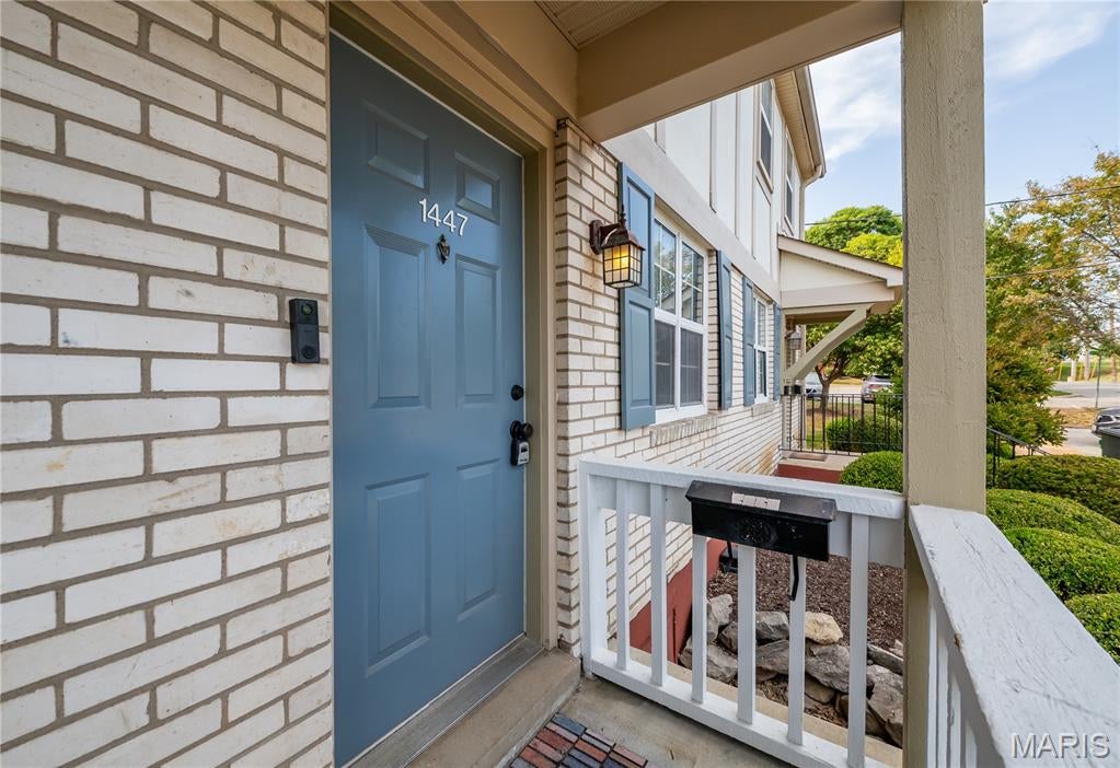 1447 Bobolink Place
