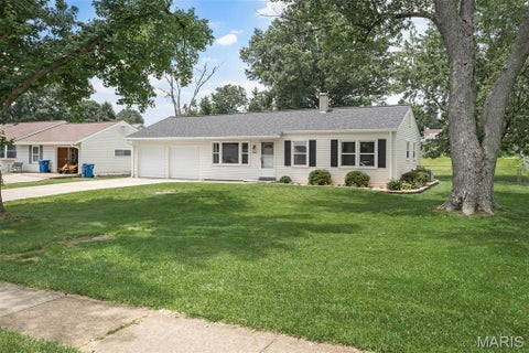 Tiny photo for 243 Dennison Drive, Ballwin, MO 63021 (MLS # 26037936)