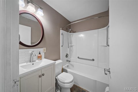 Tiny photo for 243 Dennison Drive, Ballwin, MO 63021 (MLS # 26037936)