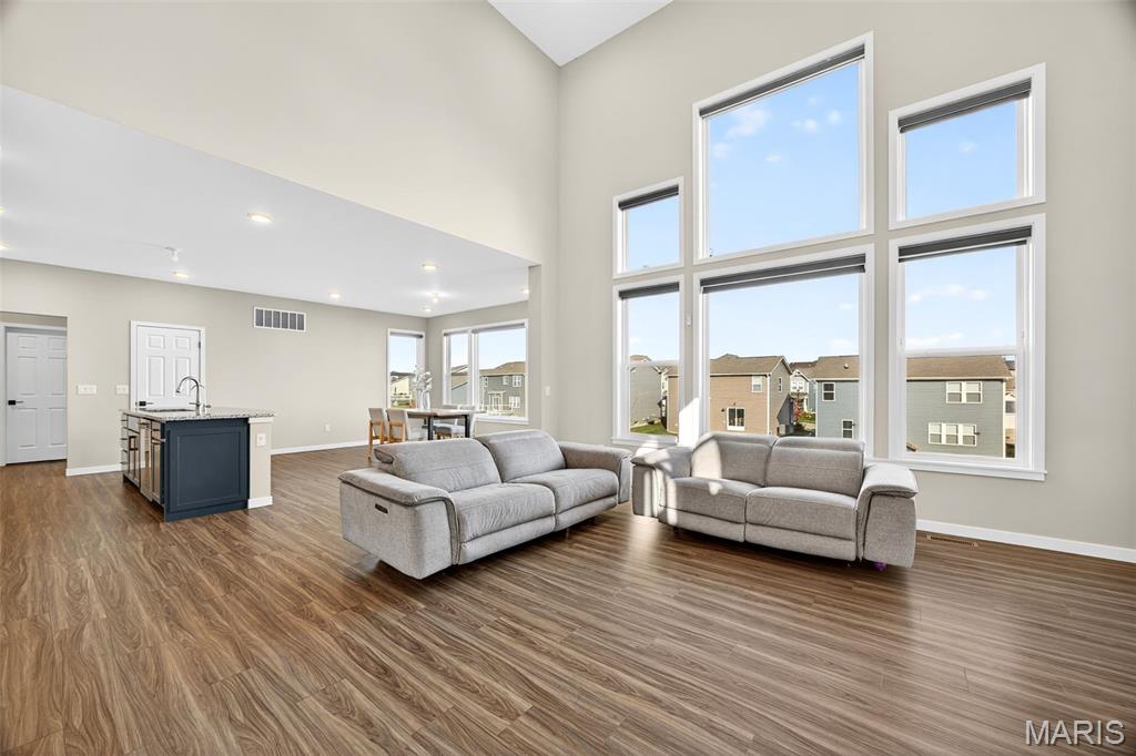 Streets Of Caledonia #7 - Residential