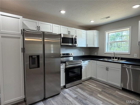 Tiny photo for 1627 Amy Drive, Lebanon, MO 65536 (MLS # 26058301)