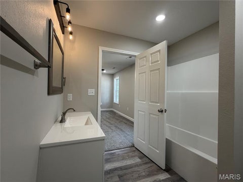 Tiny photo for 1627 Amy Drive, Lebanon, MO 65536 (MLS # 26058301)