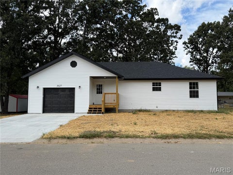 Tiny photo for 1627 Amy Drive, Lebanon, MO 65536 (MLS # 26058301)