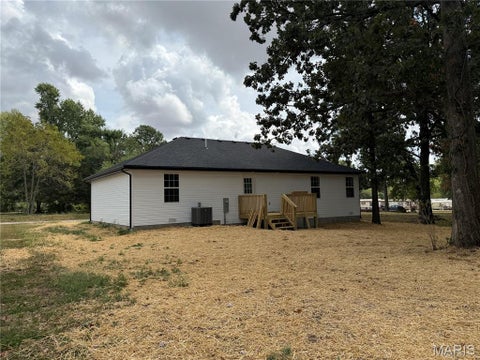 Tiny photo for 1627 Amy Drive, Lebanon, MO 65536 (MLS # 26058301)