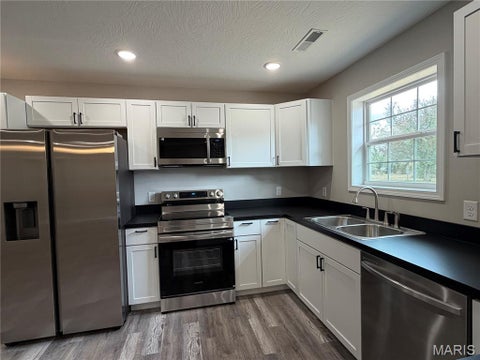 Tiny photo for 1627 Amy Drive, Lebanon, MO 65536 (MLS # 26058301)