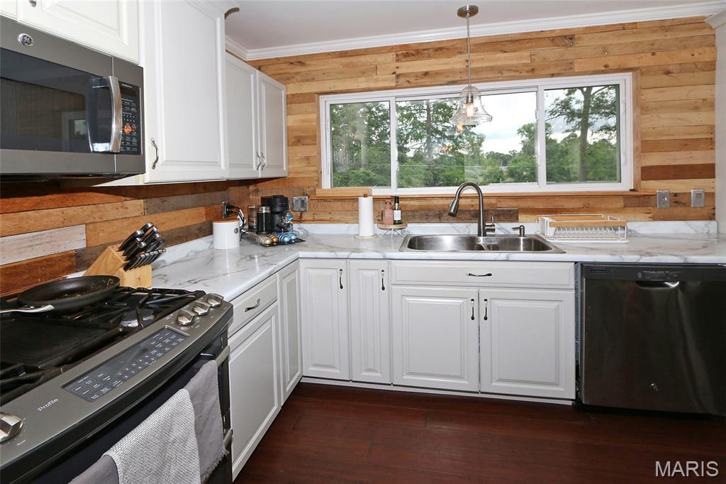 Surrey Hill Estates 2 - Residential