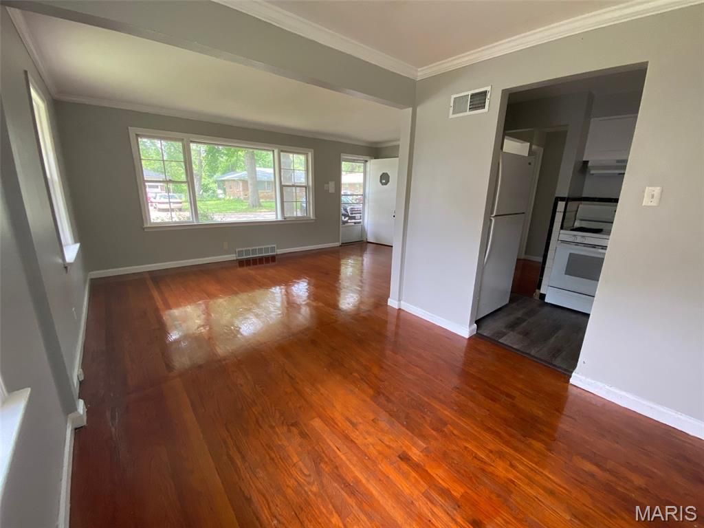 Photo of 9616 Durham Drive, Riverview, MO 63137 (MLS # 26030189)