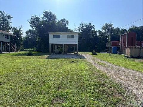 Photo of 72 S River Road, Elsberry, MO 63343 (MLS # 26048554)
