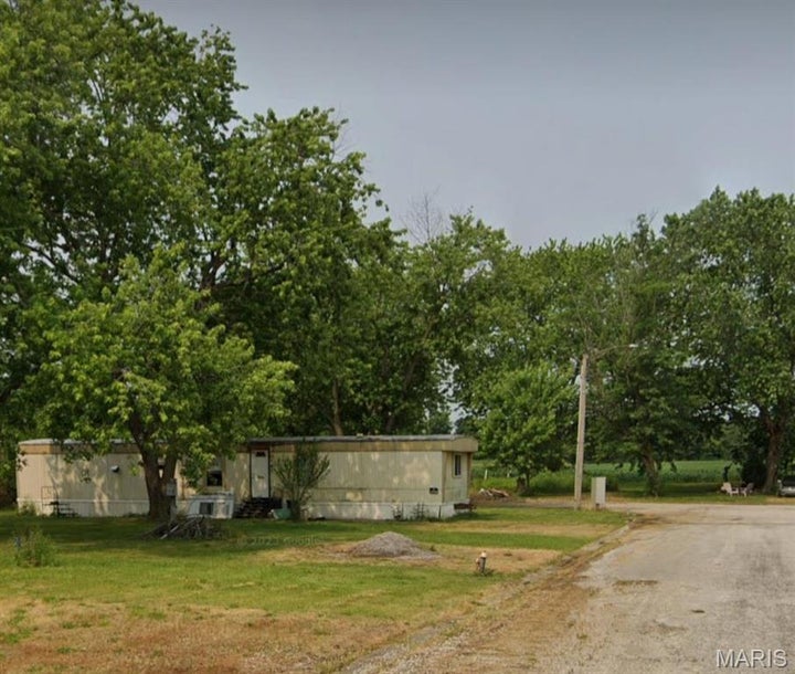 Photo 1 of 2 — 300 W Mill Street 37, Marissa, IL 62257