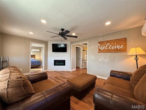 Photo of 153 W Reed Avenue, Puxico, MO 63960 (MLS # 25082523)