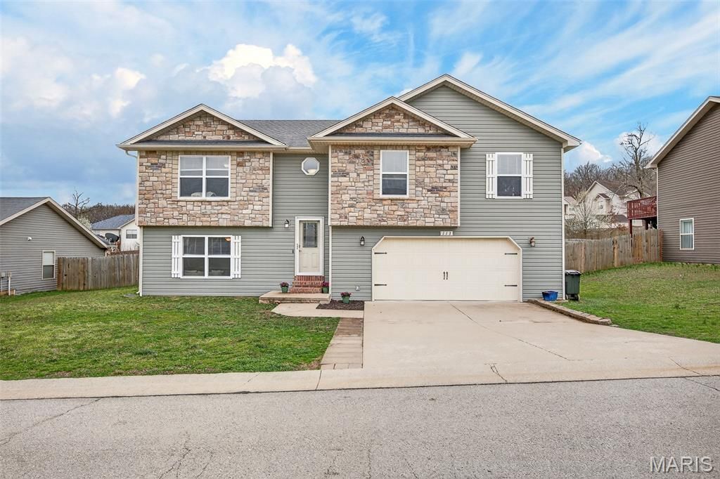 Photo of 113 Mary Catherine, Waynesville, MO 65583 (MLS # 26013459)