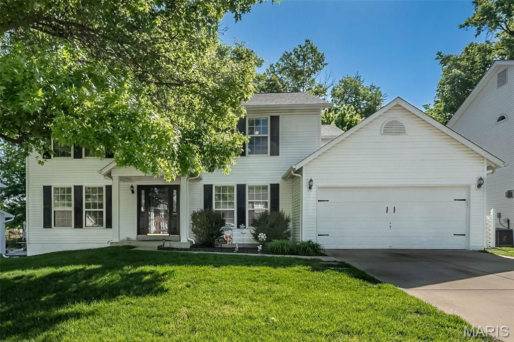 Photo of 1091 Treeshade Drive, St Peters, MO 63376 (MLS # 26027222)
