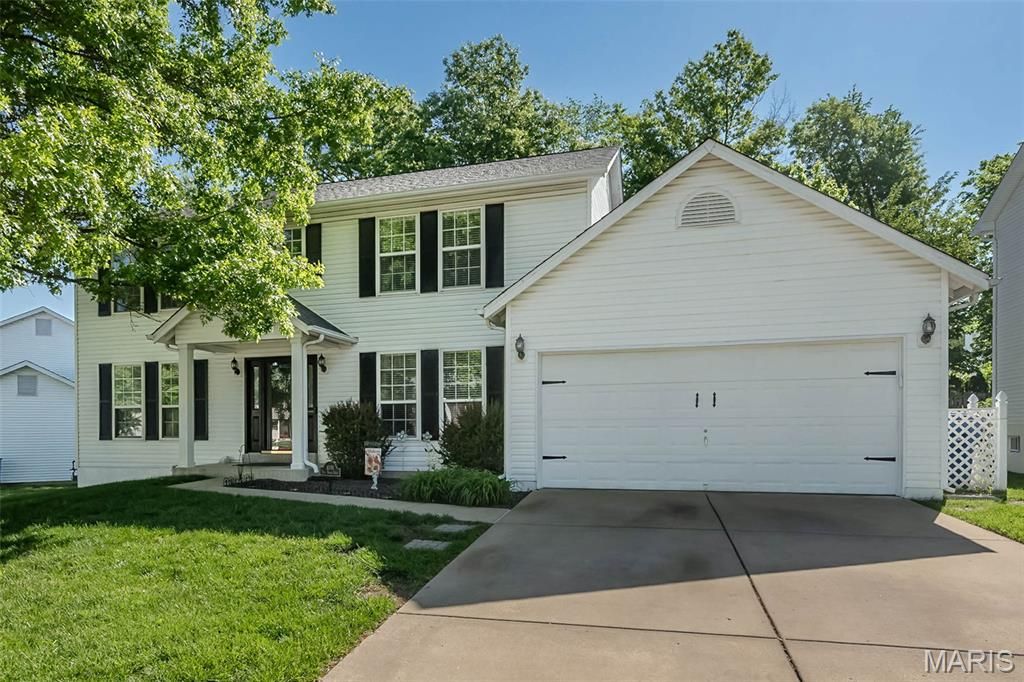 Photo of 1091 Treeshade Drive, St Peters, MO 63376 (MLS # 26027222)