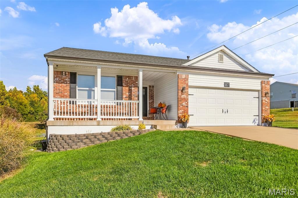 Photo of 117 Fox Creek Drive, Wentzville, MO 63385 (MLS # 26067488)