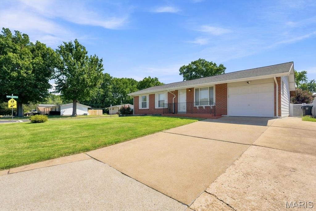 Photo of 4534 Thicket Drive, Mehlville, MO 63129 (MLS # 26056637)