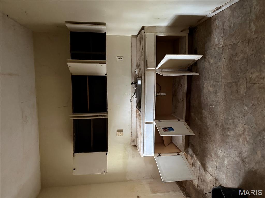 Fink Edd - Residential Income