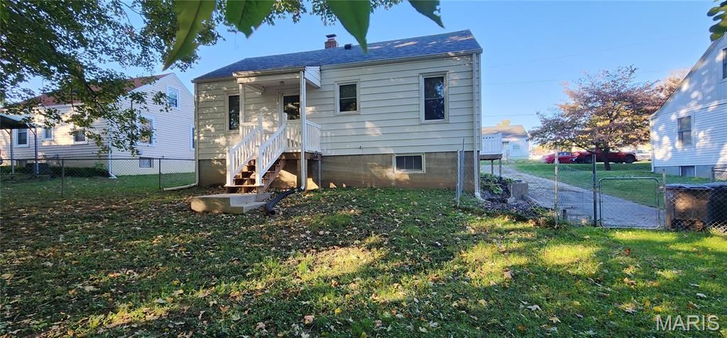 Photo of 1907 Herman Street, Cape Girardeau, MO 63703 (MLS # 25073544)