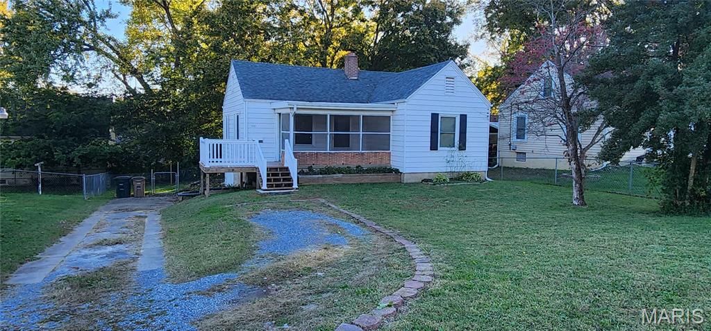 Photo of 1907 Herman Street, Cape Girardeau, MO 63703 (MLS # 25073544)