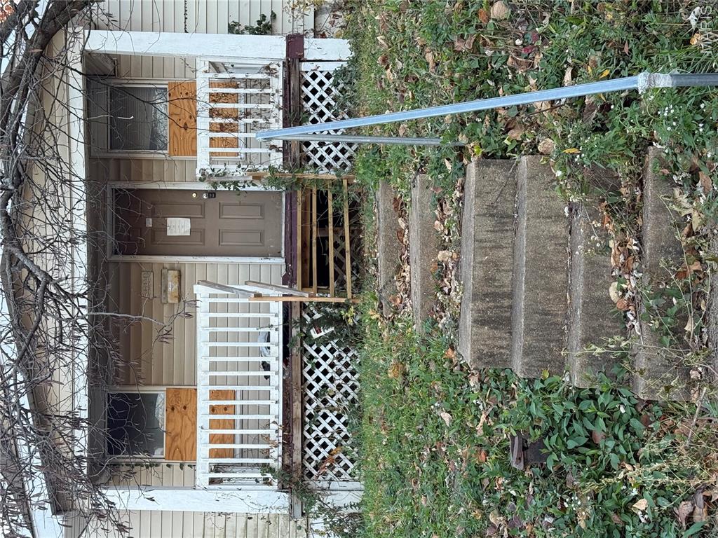 West Walnut Manor - Residential