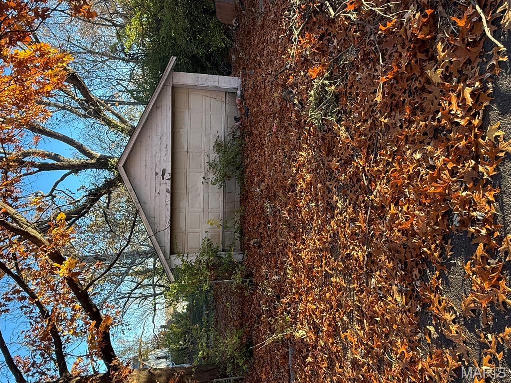 West Walnut Manor - Residential