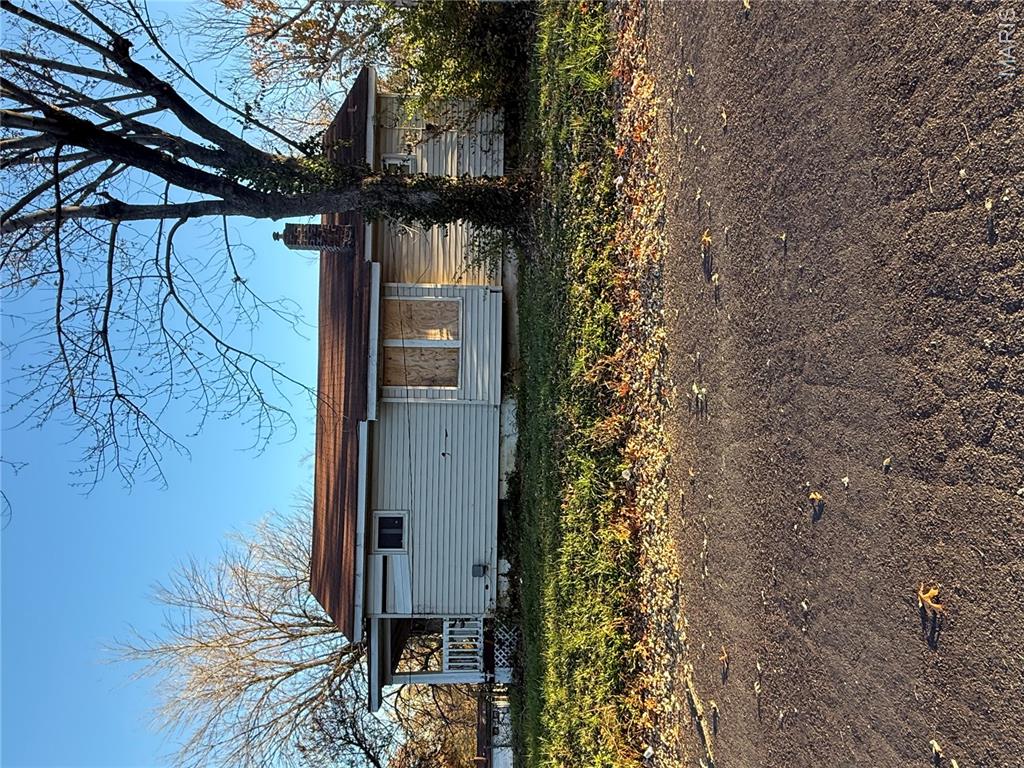 West Walnut Manor - Residential