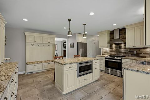 Tiny photo for 12405 Montsouris Drive, Creve Coeur, MO 63141 (MLS # 26039350)