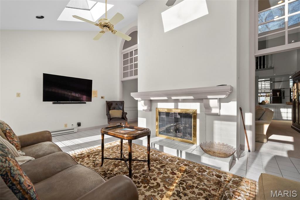 Carlyle Two - Residential