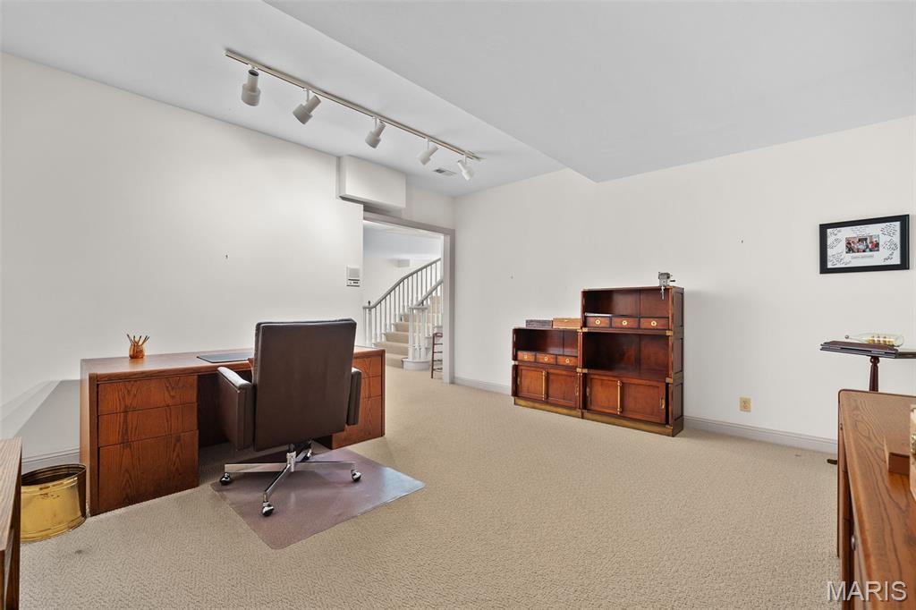 Carlyle Two - Residential