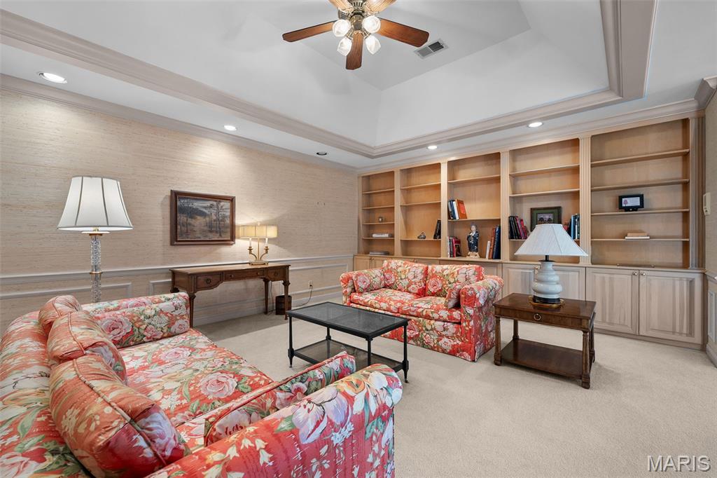 Carlyle Two - Residential