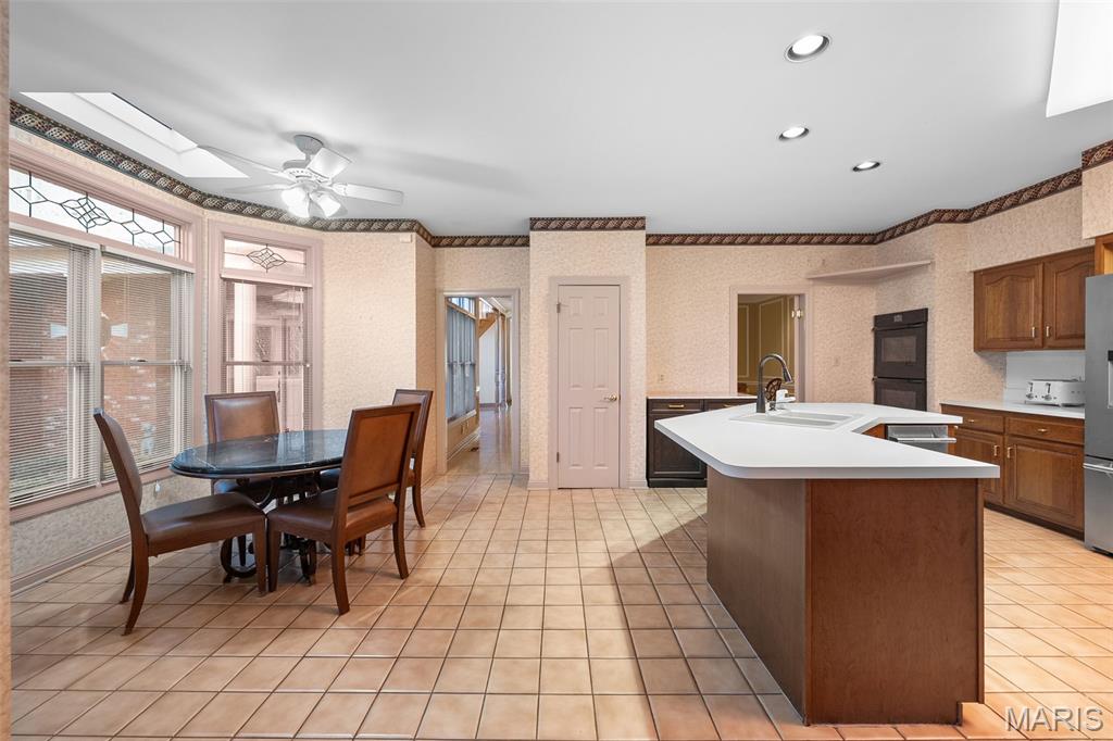 Carlyle Two - Residential