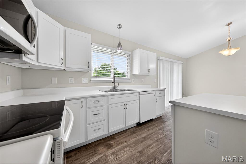 Williamsburg Manor - Residential