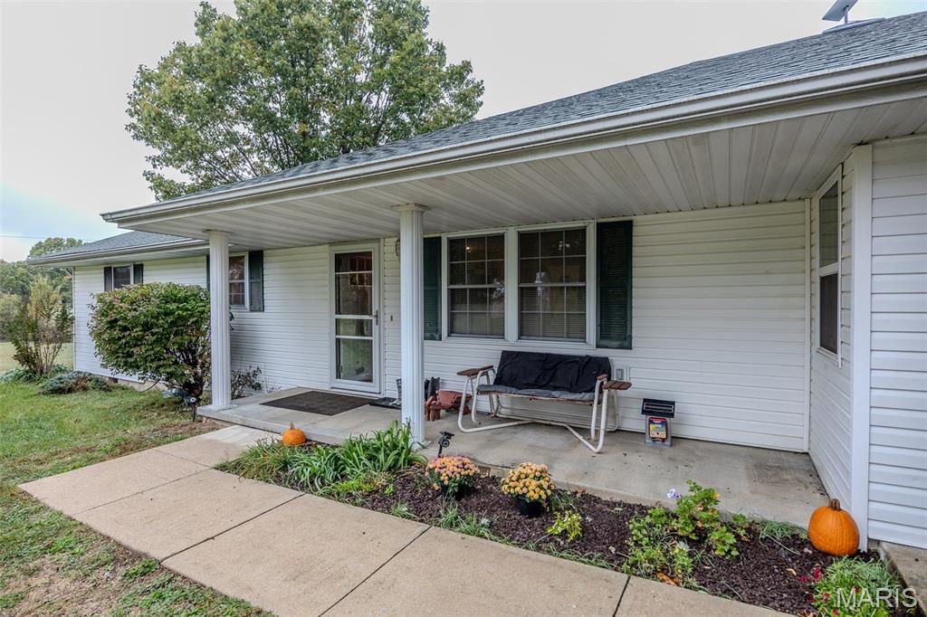 Photo of 19513 Route 66, Phillipsburg, MO 65722 (MLS # 25073589)