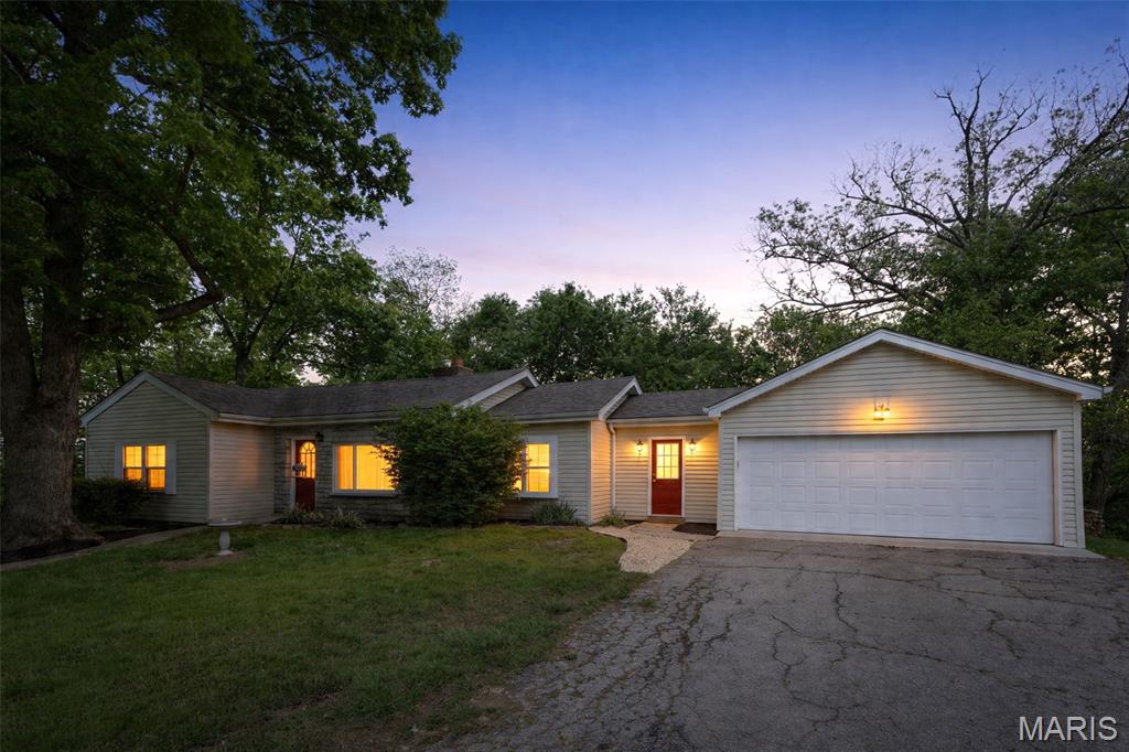 919 Oak Drive