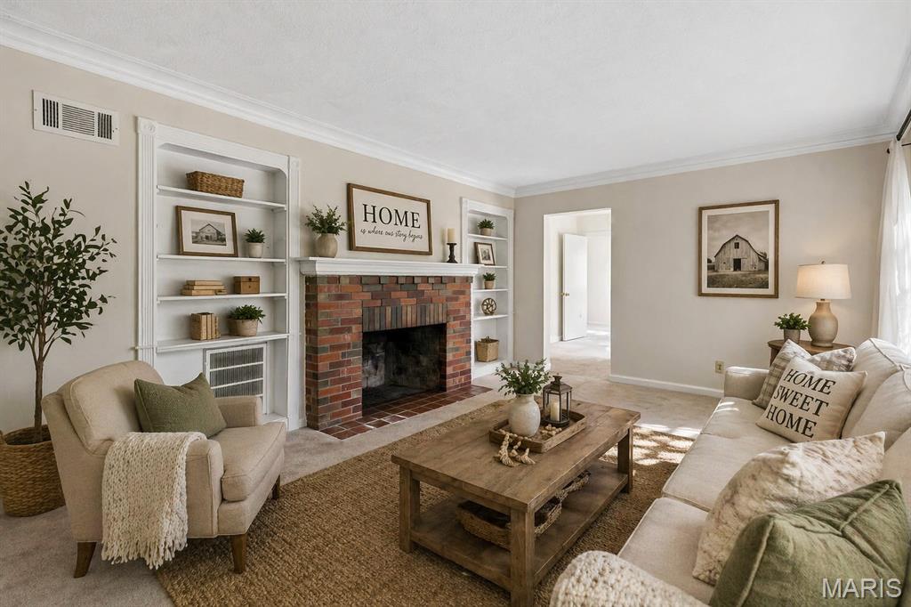 919 Oak Drive