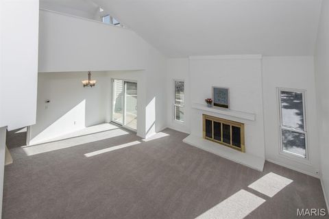 Tiny photo for 1010 Thoreau Court #301, St Louis, MO 63146 (MLS # 26018978)