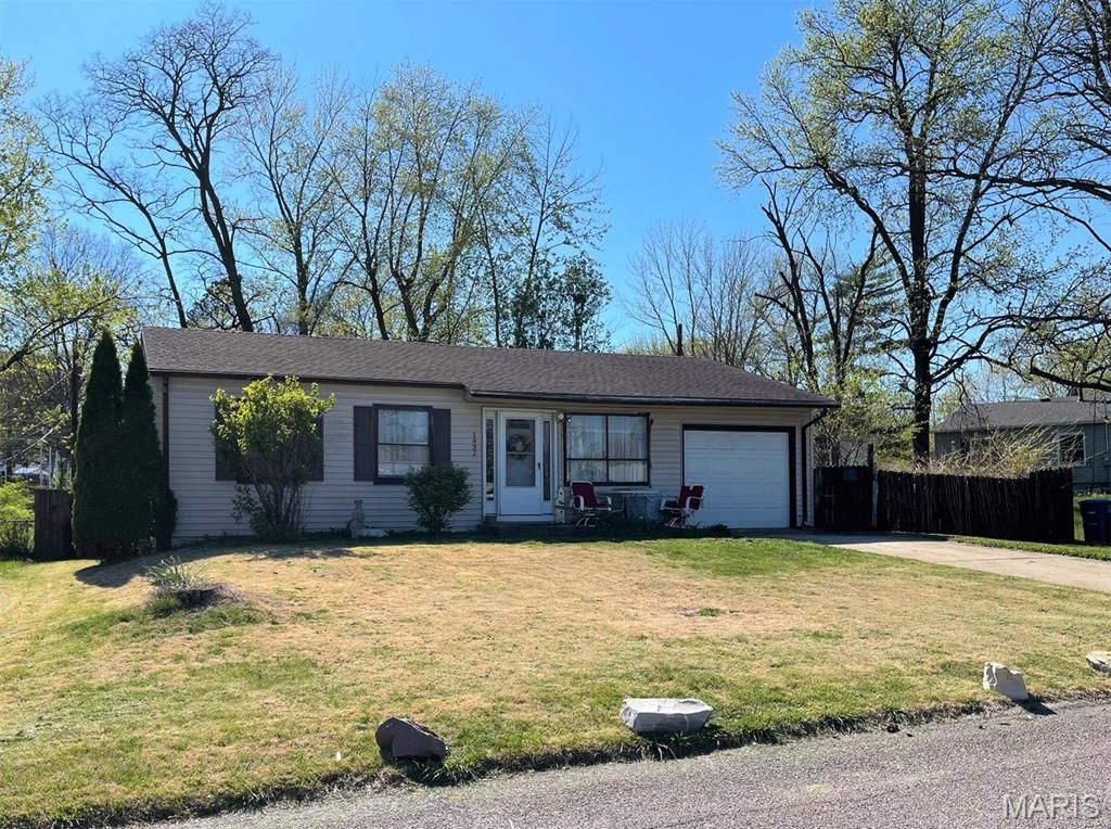 Photo of 1432 San Salvador Drive, Unincorporated, MO 63138 (MLS # 26021253)