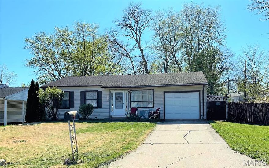 THIS HOME IS SOLD "AS-IS" * BEST SUITED FOR AN INVESTOR THAT IS WILLING TO CLEAN IT OUT AND PAINT * DOES NEED A NEW ROOF * LOTS OF LIVING SPACE WITH 3 BEDROOMS, LIVING ROOM, DINING ROOM & KITCHEN * ALL APPLIANCES CAN STAY * HARDWOOD FLOORS THROUGHOUT * SUNROOM OFF THE BACK OFF THE HOME OVERLOOKING A FENCED YARD * SELLER SAYS " MAKE AN OFFER. "