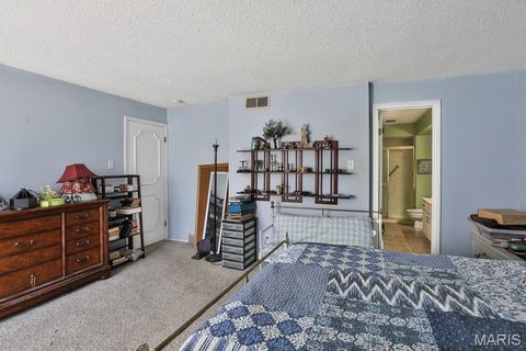 Tiny photo for 922 N Claytonbrook Drive #1, Ballwin, MO 63011 (MLS # 26012168)