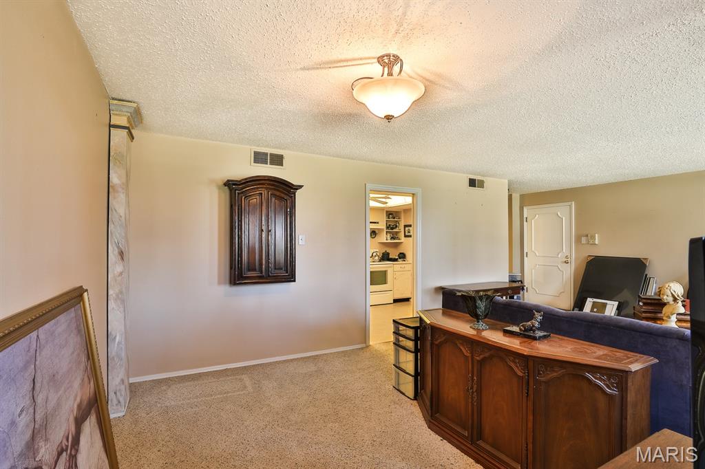 Cambridge Courts Condo - Residential