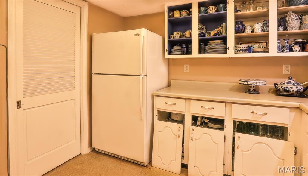 Cambridge Courts Condo - Residential