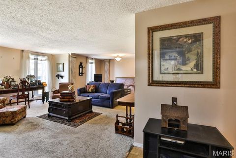 Tiny photo for 922 N Claytonbrook Drive #1, Ballwin, MO 63011 (MLS # 26012168)