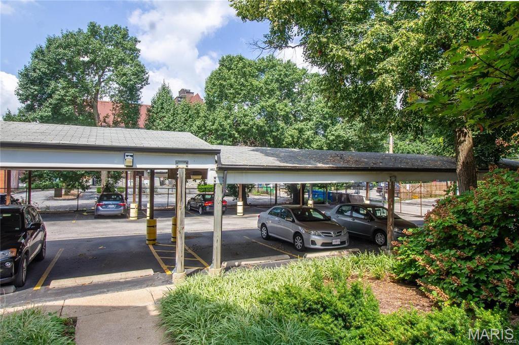 St Louis, Missouri 63108, United States, 2 Bedrooms Bedrooms, ,1 BathroomBathrooms,Residential,Active,150052