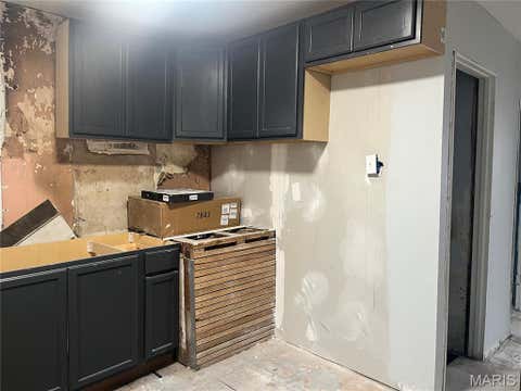 Tiny photo for 8327 Eton Place, St Louis, MO 63136 (MLS # 26052684)